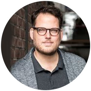 Nico Wüst (Head of Design Systems & Unit Lead by Strichpunkt) highly recommends the freelance creative director Christoph Gey from Germany