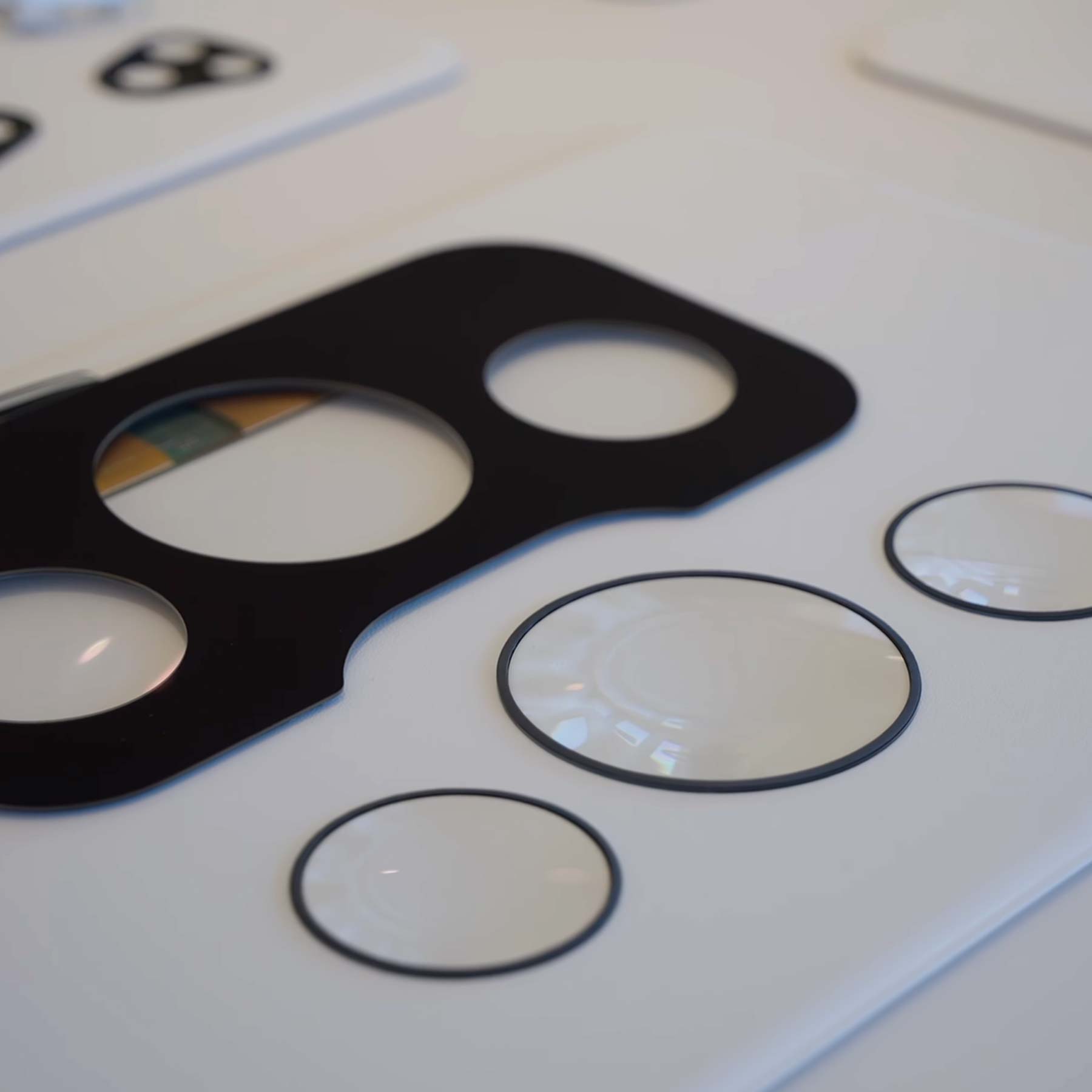 automotive-ui-innovation-parallax-effect-ferrari-christoph-gey